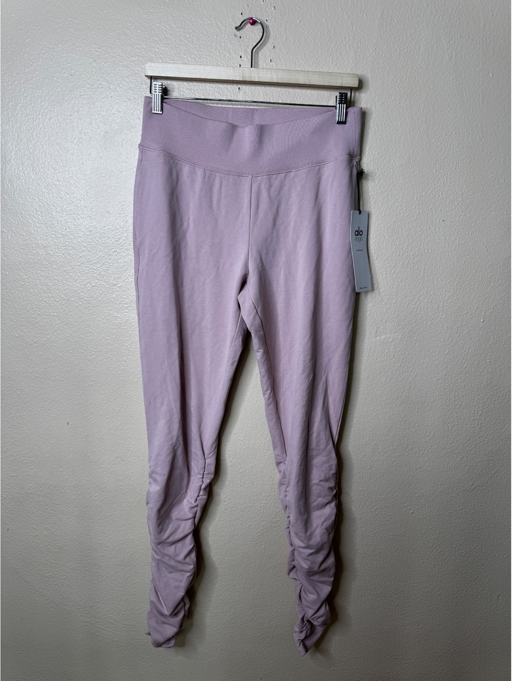 NWT Alo Yoga Solar Sweatpants Palo Mauve Ruched Leg Lounge Pants Women’s L